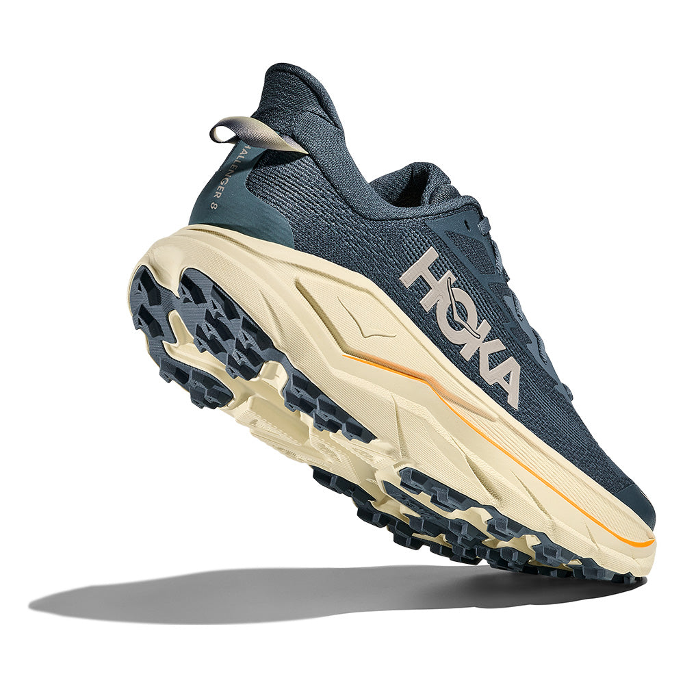 Hoka Challenger 8