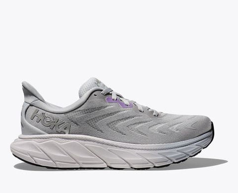 Hoka One One Arahi 6